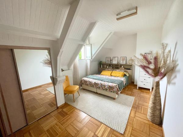 CHARMANTE MAISON INDIVIDUELLE DE 100M²  À ATHIS-MONS A 2 Minutes DE LA GARE RER C