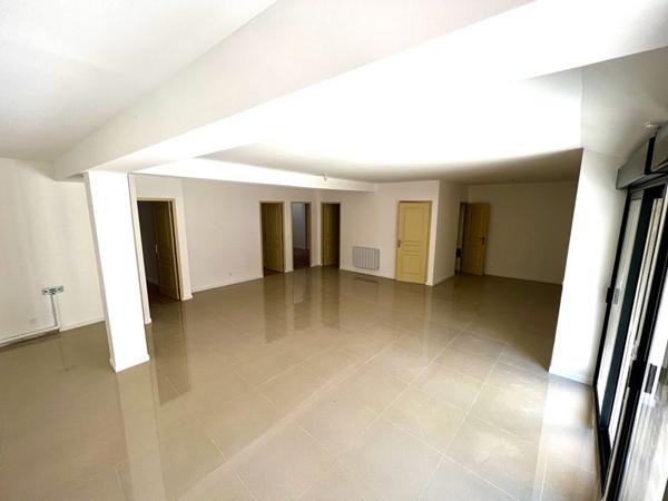 Appartement Montereau Fault Yonne 4 pièce(s) 99,02 m2