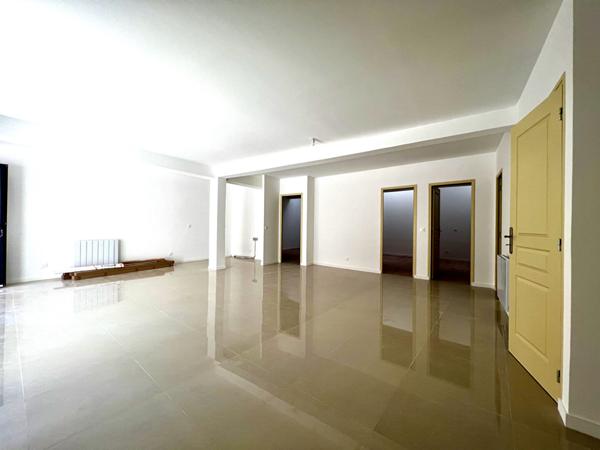 Appartement Montereau Fault Yonne 4 pièce(s) 99,02 m2