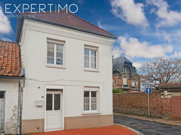 Rue (80120) Immeuble actuellement SOUS OFFRE Acceptée : Immeuble en centre-ville de Rue – Baie de Somme