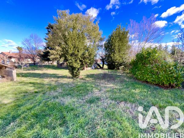 Terrain à vendre 1 054 m² Saint-Julien-les-Rosiers