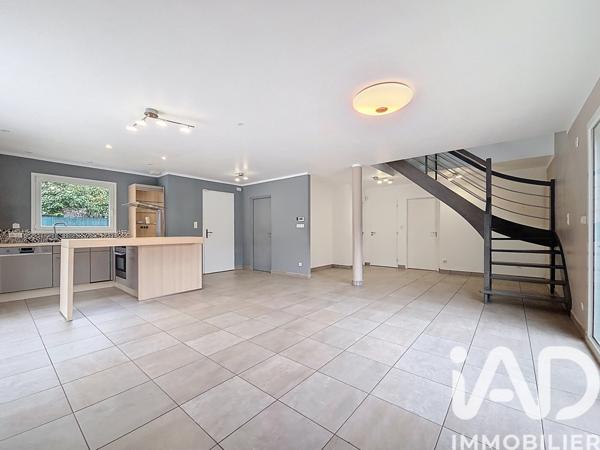 Maison à vendre 8 pièces 145 m² École-Valentin