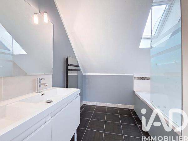 Maison à vendre 8 pièces 145 m² École-Valentin