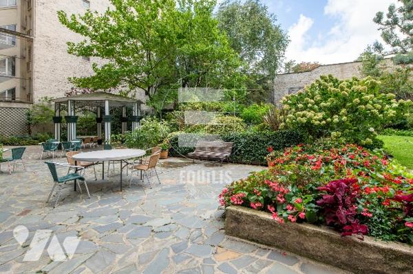 75016 - APPARTEMENT RESIDENCE SENIOR– TRAVERSANT -LUMINEUX- CALME-BALCONS – GRAND CONFORT