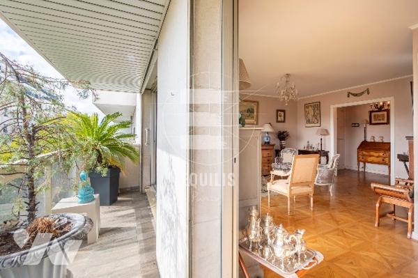 75016 - APPARTEMENT RESIDENCE SENIOR– TRAVERSANT -LUMINEUX- CALME-BALCONS – GRAND CONFORT