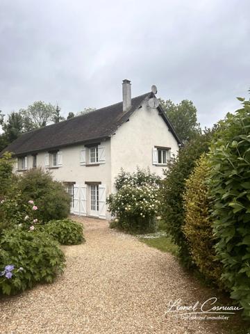 Maison de caractère rénovée 272 m² – 1h de Paris – Proche Dreux – Suite parentale d’exception – Terrain 2100 m² – Accès rapide N12