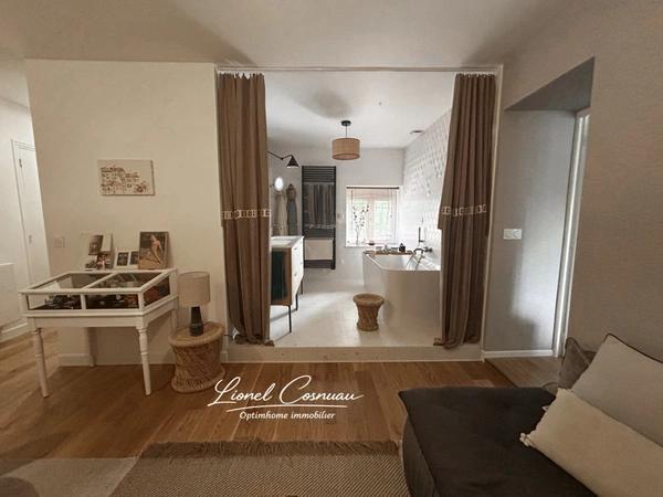 Maison de caractère rénovée 272 m² – 1h de Paris – Proche Dreux – Suite parentale d’exception – Terrain 2100 m² – Accès rapide N12