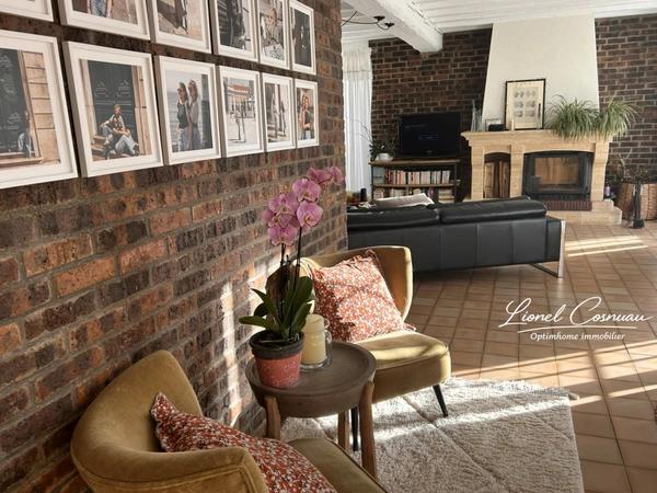 Maison de caractère rénovée 272 m² – 1h de Paris – Proche Dreux – Suite parentale d’exception – Terrain 2100 m² – Accès rapide N12