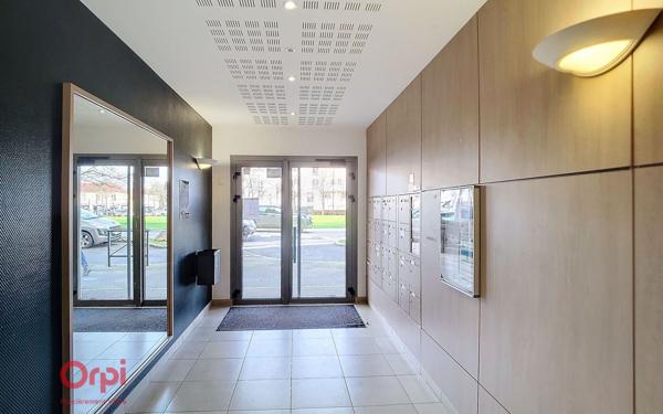 Appartement à vendre    2 pièces • 52 m2 Nantes