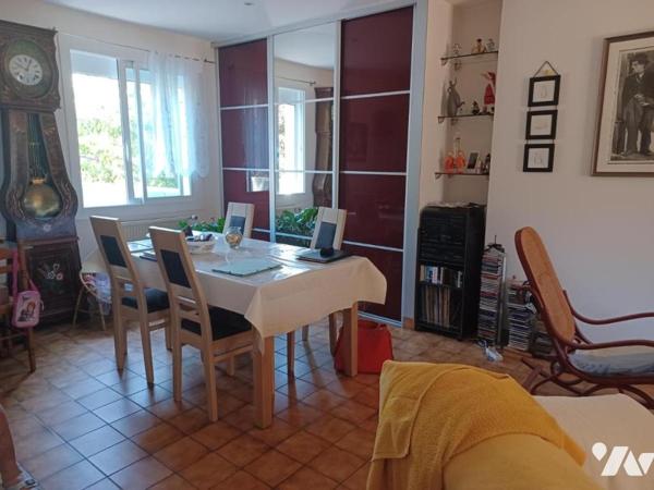 Maison de plain-pied avec sous-sol et 3 chambres