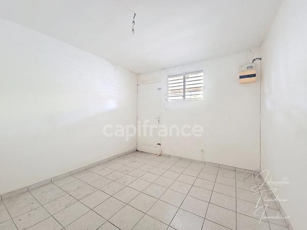 Maison à vendre 4 pièces CAPESTERRE BELLE EAU (971)