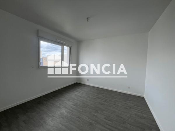 Location Appartement 2 pièces 42.13 m² - Laval 53000