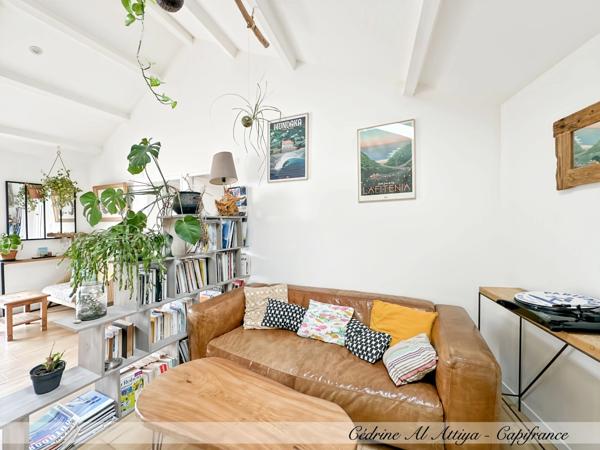 Maison à vendre à La Rochelle, 135 m² de plain-pied, avec jardin, garage et cave.
