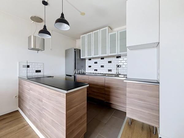 Vente                                                      Appartement
                        
                     2 pièces                                         à Limeil-Brévannes