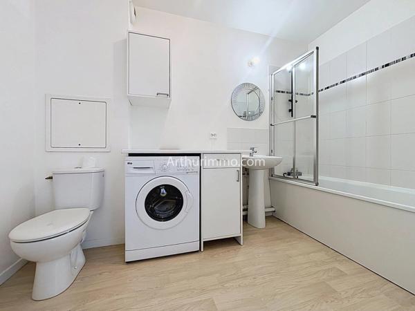 Vente                                                      Appartement
                        
                     2 pièces                                         à Limeil-Brévannes
