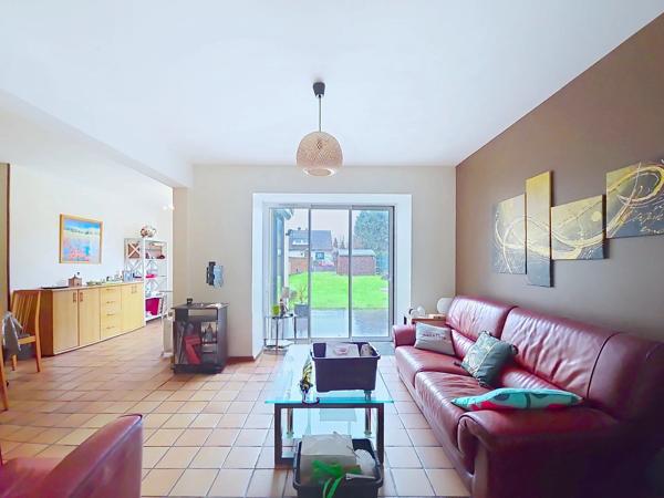 Vente                                                      Maison
                        
                     5 pièces                      103 m2                     à Eppes