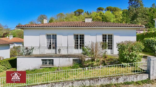 Villa avec grand garage et jardin. Penne-d'Agenais (47140)
