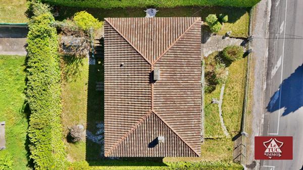 Villa avec grand garage et jardin. Penne-d'Agenais (47140)