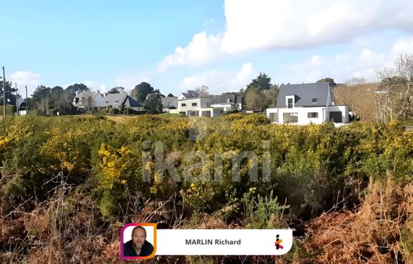 Terrain viabilisé en bord de mer, plages de Kersidan et de Dourveil à pied, Trégunc