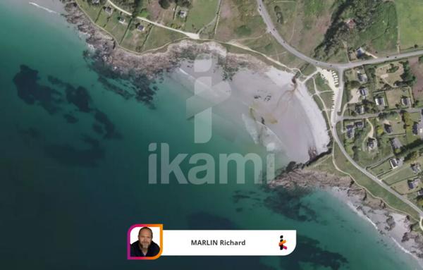 Terrain viabilisé en bord de mer, plages de Kersidan et de Dourveil à pied, Trégunc