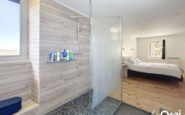 Maison à vendre    6 pièces • 210,26 m2 Vendat