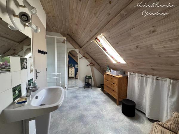 Maison familiale 6 chambres avec potentiel, dans un secteur recherché – Calme, nature, volumes et sous-sol total