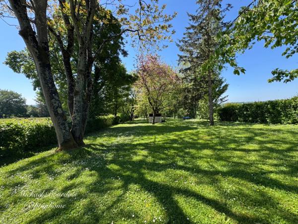 Maison familiale 6 chambres avec potentiel, dans un secteur recherché – Calme, nature, volumes et sous-sol total