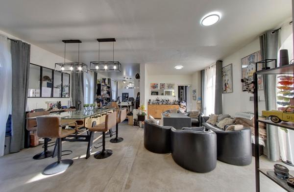 Maison de caractère 6 pièces 172 m² sur cave totale CHEVRY COSSIGNY