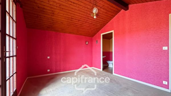 MAISON 4 CHAMBRES AVEC PISCINE – DEPENDANCES – 1 604 m² DE TERRAIN CLOS