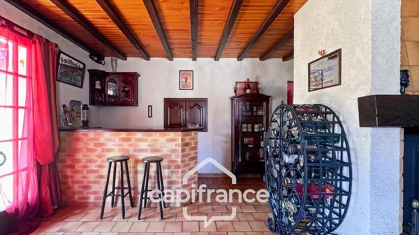 MAISON 4 CHAMBRES AVEC PISCINE – DEPENDANCES – 1 604 m² DE TERRAIN CLOS