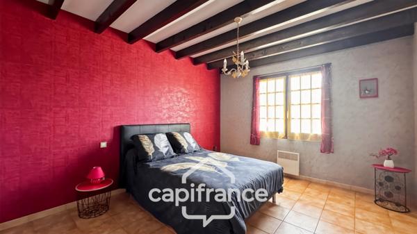 MAISON 4 CHAMBRES AVEC PISCINE – DEPENDANCES – 1 604 m² DE TERRAIN CLOS