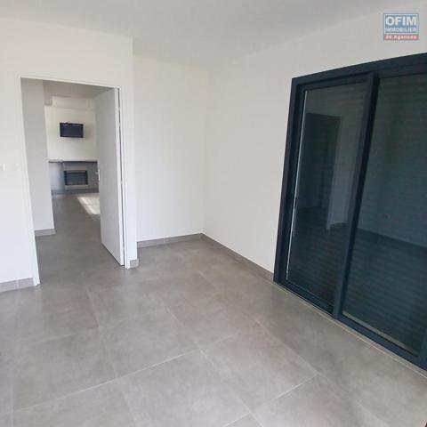 A LOUER bel appartement de type F3 avec jardin sur la Saline Les Hauts!