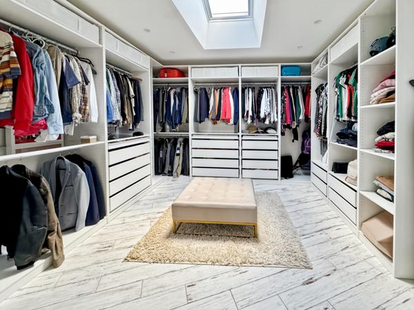 Éguilles (13510) Éguilles – Belle propriété familiale avec dépendances, piscine et double garage.