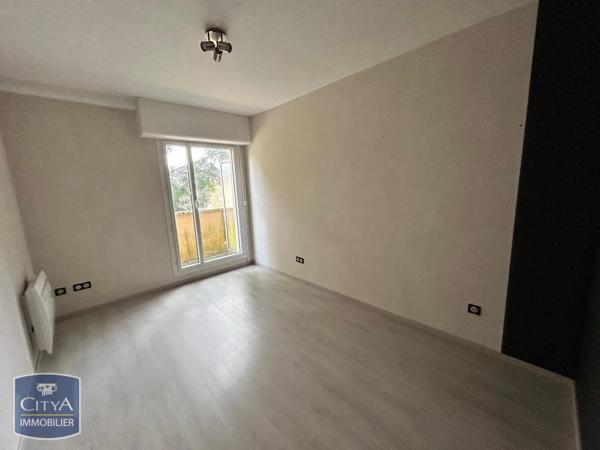 Appartement à louer 3 pièces 70.05m² Charleville-Mézières (08000)