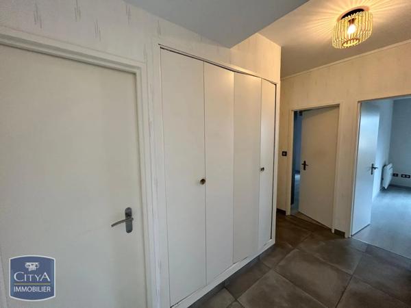 Appartement à louer 3 pièces 70.05m² Charleville-Mézières (08000)