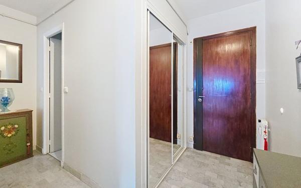 Appartement à vendre    2 pièces • 42,18 m2 Juan-les-Pins - Antibes