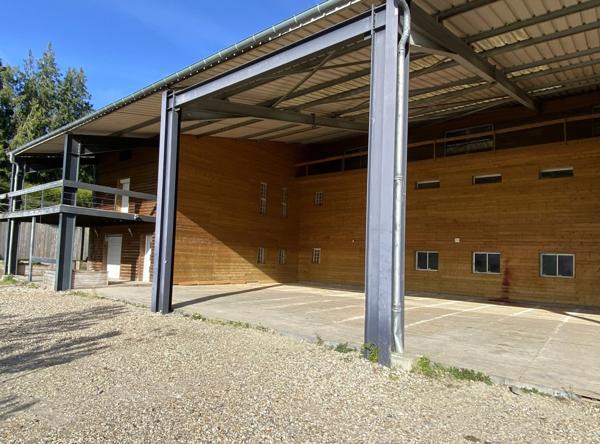 Local d'activité/bureau à louer PONT L'EVEQUE (14)- Superficie de 800 à 1450 m2