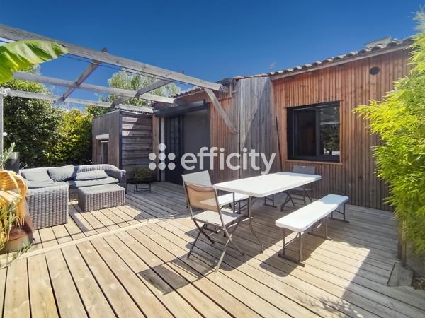 Maison
         6 pièces
        - 140 m² Exclusivité 739 000 € *