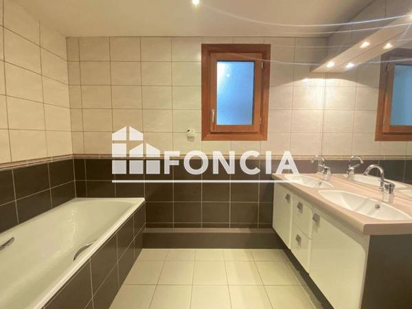 Location Appartement 5 pièces 123.5 m² - 15 BOULEVARD DE LA CHARITÉ Caen 14000