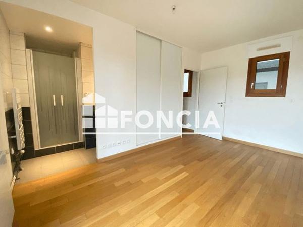 Location Appartement 5 pièces 123.5 m² - 15 BOULEVARD DE LA CHARITÉ Caen 14000