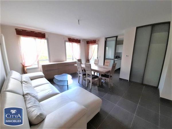 Appartement à louer 3 pièces 72.4m²