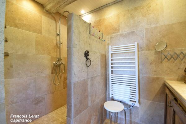 Maison à vendre 7 pièces MANOSQUE (04) - Quartier La Rochette - 169 m² habitable - 4 chambres - Piscine - Garage -