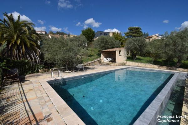 Maison à vendre 7 pièces MANOSQUE (04) - Quartier La Rochette - 169 m² habitable - 4 chambres - Piscine - Garage -