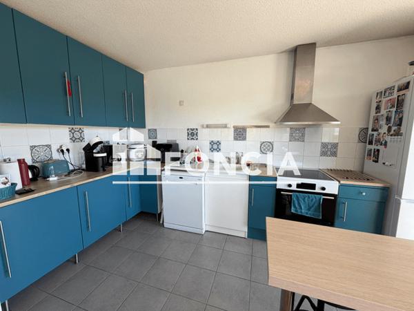 Location Appartement 3 pièces 76.2 m² - 32 AVENUE RAYMOND MANAUD Bruges 33520