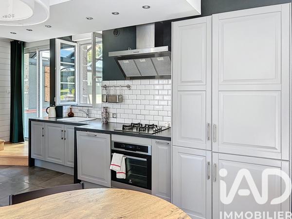 Maison à vendre 6 pièces 130,92 m² Villedieu-les-Poêles-Rouffigny