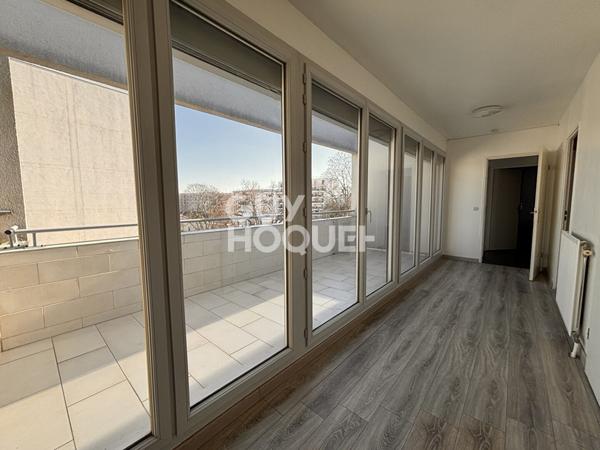 MAIRIE DE SAINT-OUEN - 5 PIÈCES 109,71 M² - TERASSES -