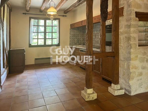 MAISON FAMILIALE SUR SOUS-SOL TOTAL DE 7 PIECES (179.5 m²) À ETIOLLES