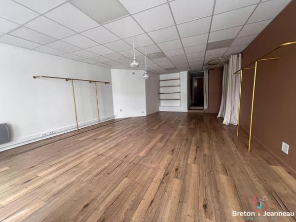 Local commercial 43 m² centre ville