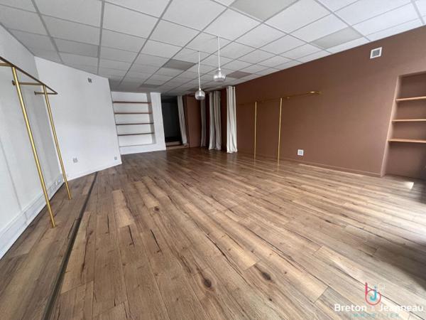 Local commercial 43 m² centre ville