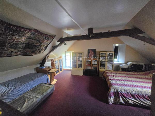 Maison en pierre de 195 m²